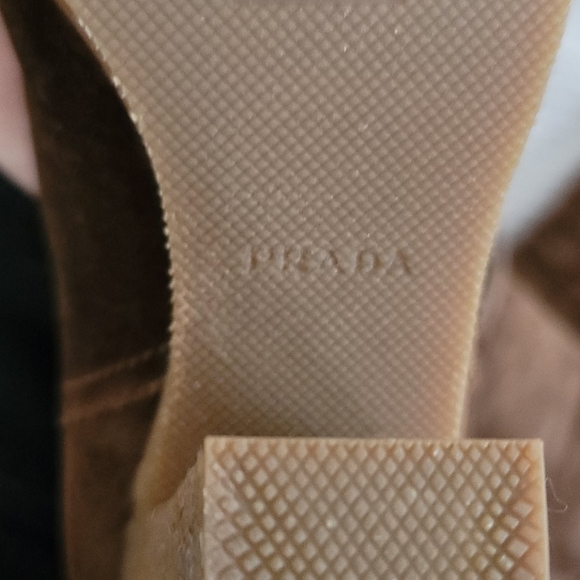 Prada boot - Picture 2 of 2